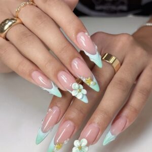 Daisy Mint Tip Press-On Nails