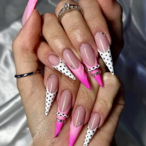 Press on nails
