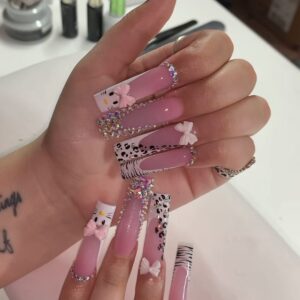 Bloom And Glitter Press-On Nails