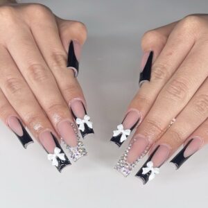 🖤 Monochrome Safari Press-On Nails