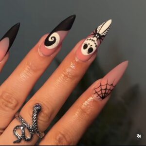 Spooky Spiral Press-On Nails